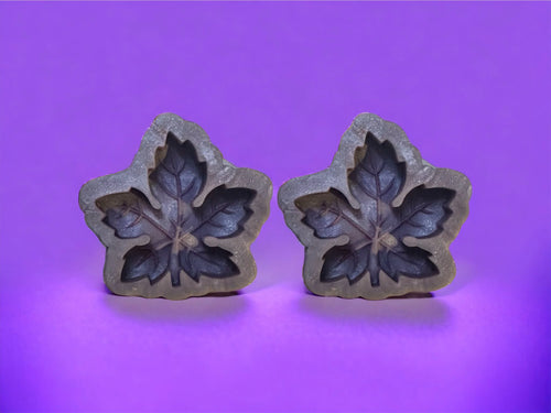 3D Autumn Leaf Duo