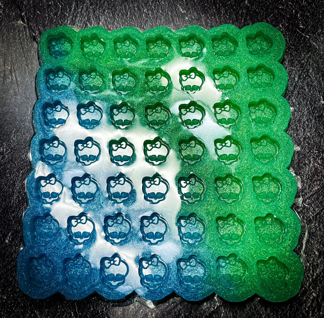 Bow Skull Mini Scoopie (49 Cells)