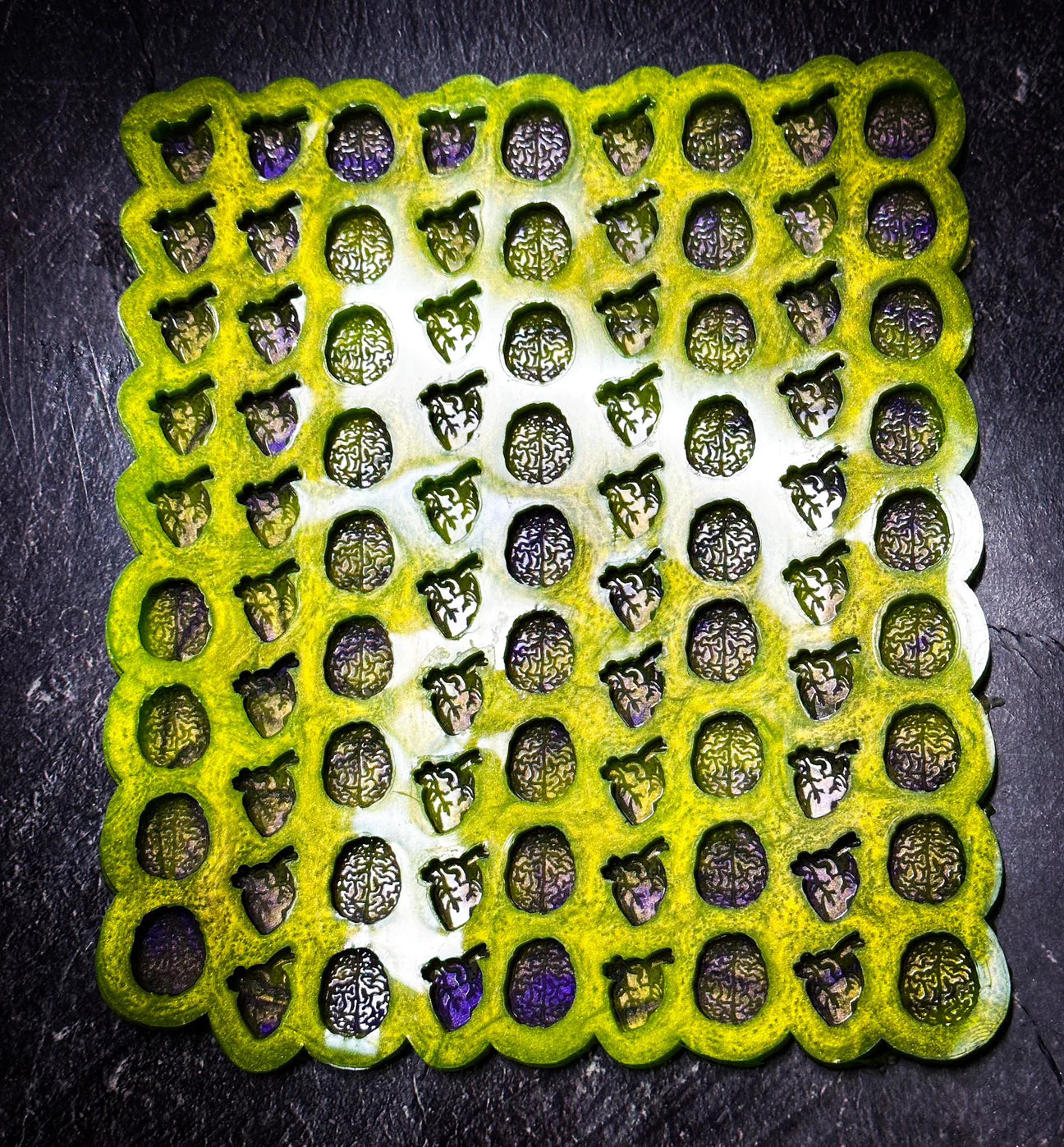 Zombie Food - Brains & Hearts Scoopie ( 81 Cell )