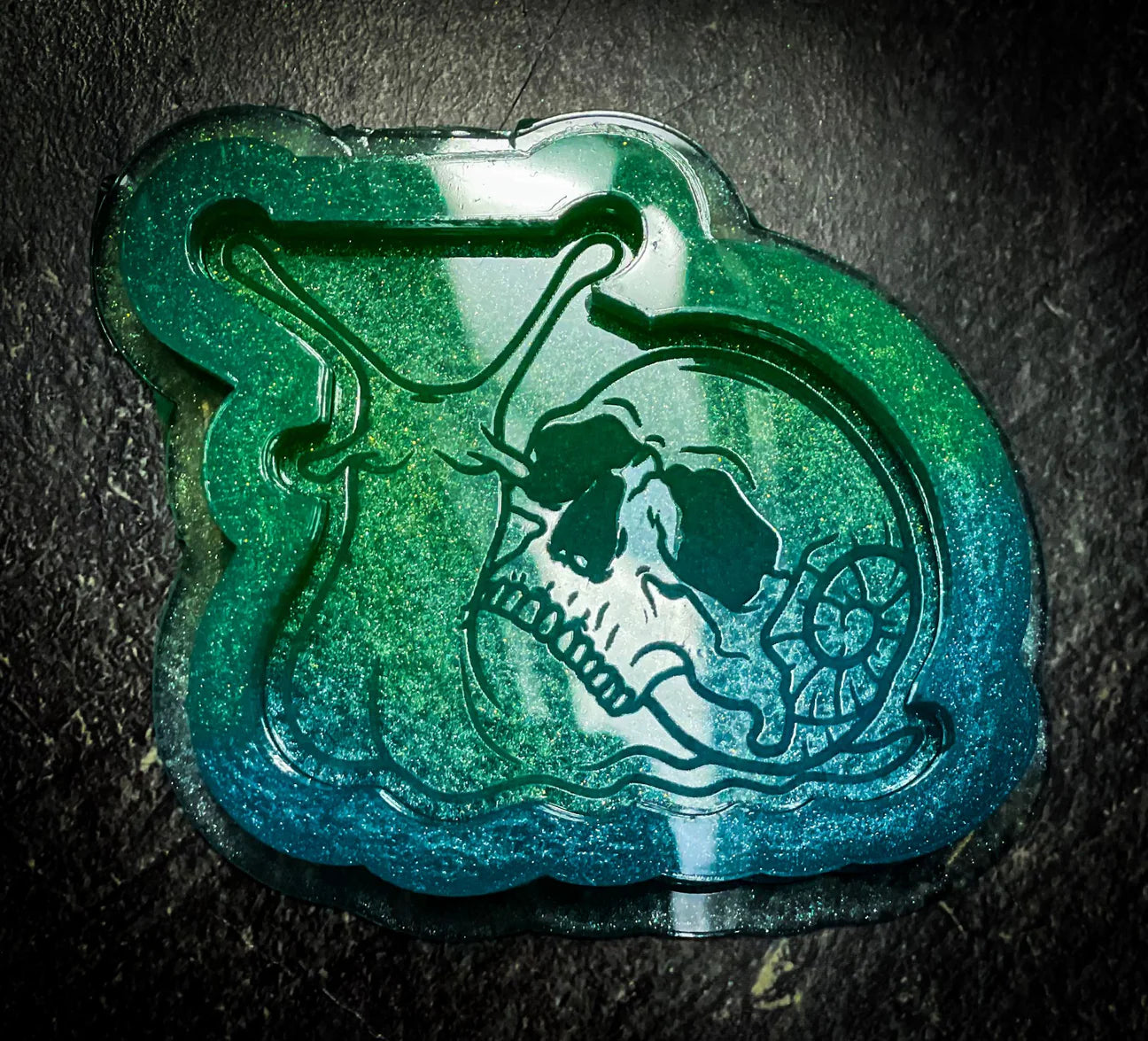 Skull Snail