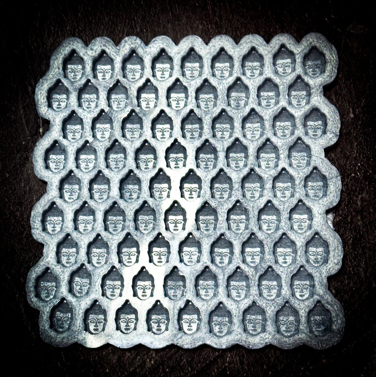 Buddha Head Scoopie (81 Cells)